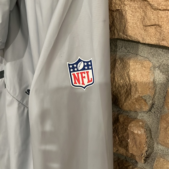 NFL sideline jacket - Picture 5 of 5